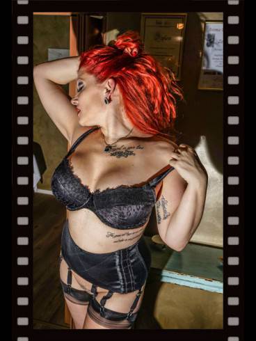 Mistress Nora Marinelli 14