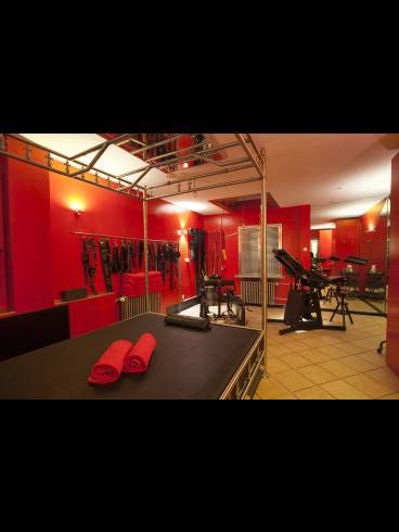 Domina Studio Unschlagbar 7