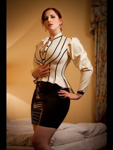 Domina Miss Leonie - Fetisch-Escort 9