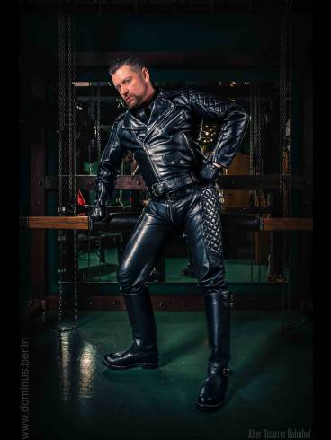 der dominus im Dominastudio GARDEN EDEN 14