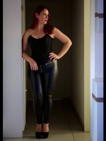 Lady Vivienne Vibes 3