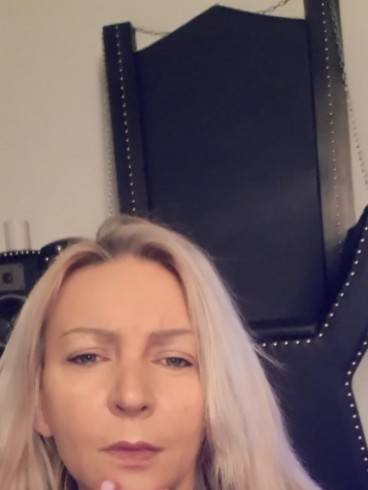 Scarlet von Kortess 11