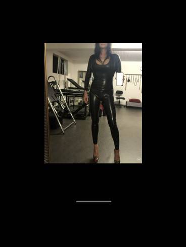 LADY COCO BIZARRLADY BIZARRÄRZTIN MIETSTUDIO 8