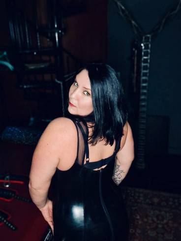 Miss Shiva Bitch 4