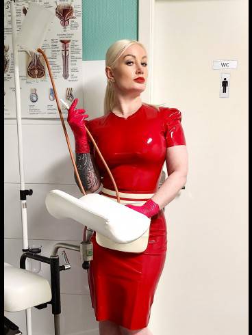 Fetish-Klinik Special mit Victoria Violence 4