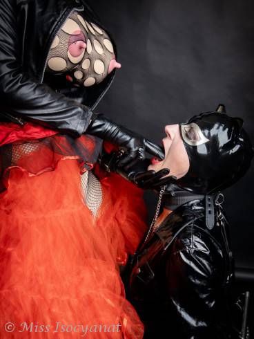 Latex pur mit Lucy 7