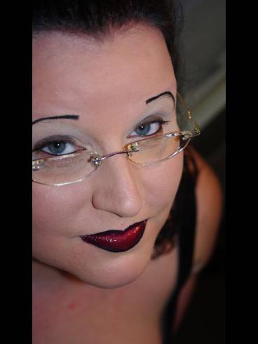 Madame Dunja Curvy 4