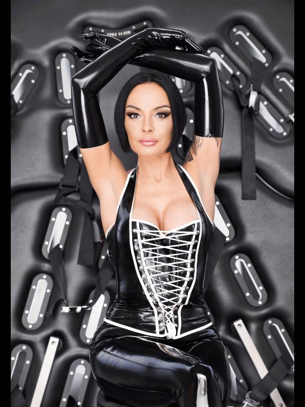 Domina Sanya Sadique in Hamburg