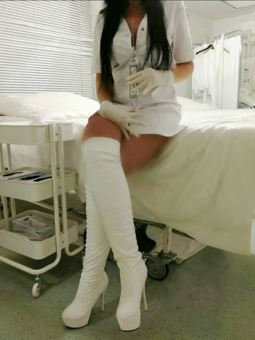 Frau Dr. Lisa ladiva 4