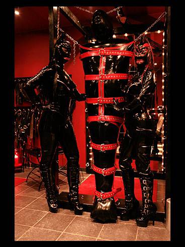 HOBD SUCHT LADY MIT LATEXFAIBLE! 6
