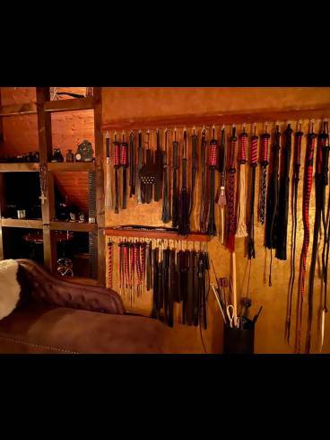 Herrin Jessy - erfahren - diskret - privat 14