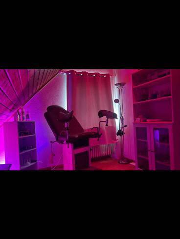 Herrin Jessy - BDSM-Fetisch- Klinik & Reitherrin 27