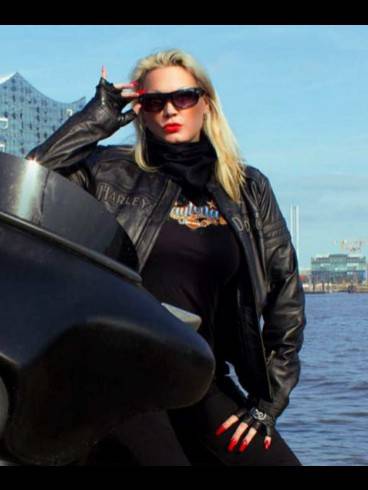 Herrin Jessy - BDSM-Fetisch- Klinik & Reitherrin 41