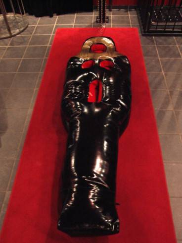 LATEX- SPECIAL IM AUGUST 2025 12