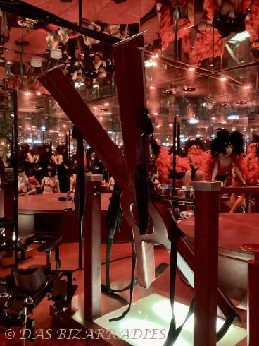 DAS B I Z A R R A D I E S - einfach mehr für Dich. 11