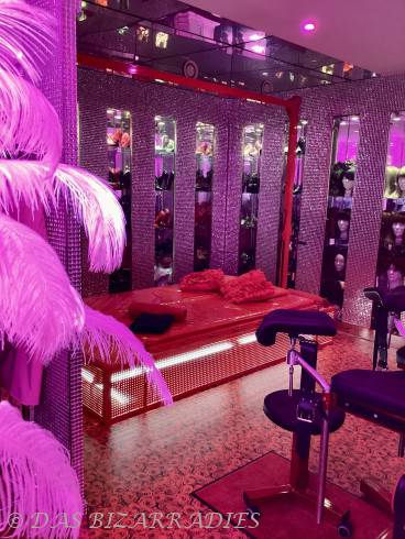 DAS B I Z A R R A D I E S - einfach mehr für Dich. 7