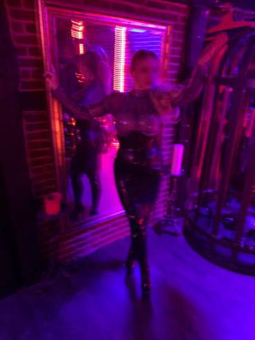 Lady Eva Sadistin ohne Kodwort 9