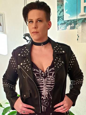 Lady-DarkDiamond 13