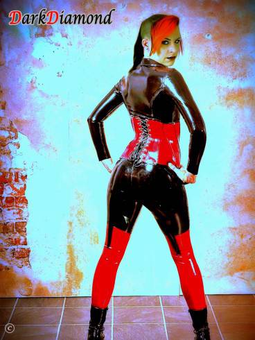 Lady-DarkDiamond 18