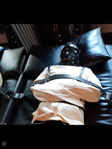 Madame G. Bizarr Studio 44 12