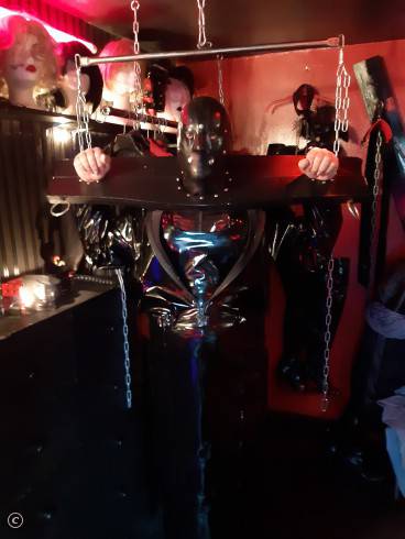 Madame G. Bizarr Studio 44 10