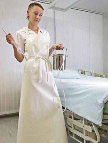 Frau Doktor Fuchs in der Fetisch-Klinik-Dresden 2