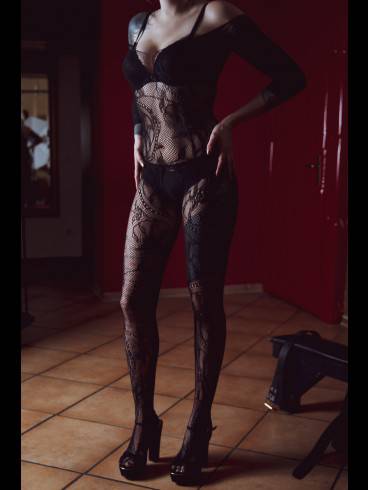 Lady Elvira 4