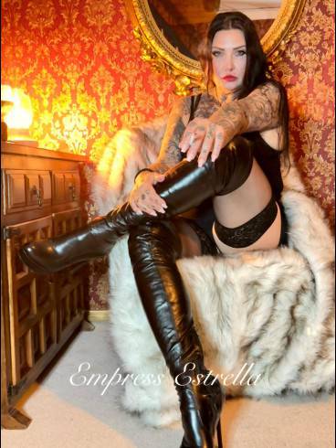 EMPRESS Estrella MONA 4