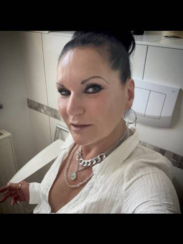HERRIN SILVIA im Studio Elegance - VIP LOUNGE 10