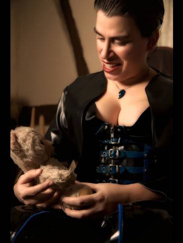 Lady Sara zwischen Nidda Schotten Gießen Fulda 5
