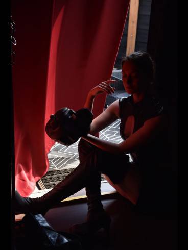 Madame Dionysa 11