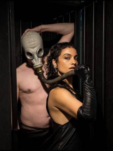 Mistress Komplizin Cloe 13