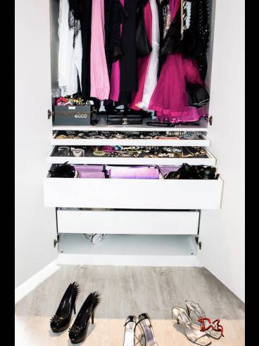 Das Domizil der Gräfin sucht Hausdame 15