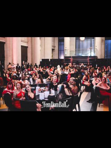 Mistress Olympya- die schwarze Domina in München 34