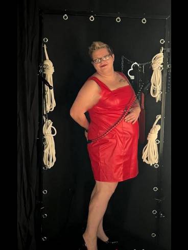 Bizarr Curvy Susa 8