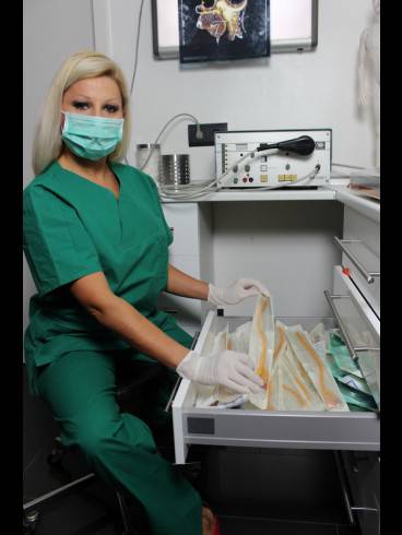Dr. Raphaela 4