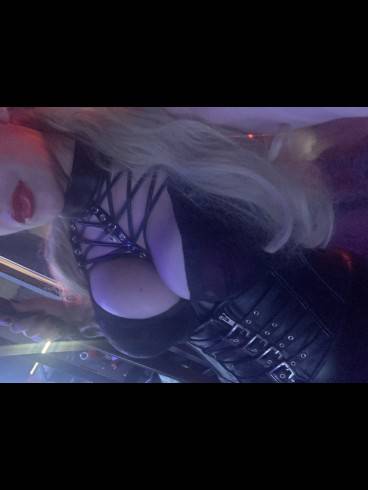 Online LATEX Domina LADY EVA KLINIK 4