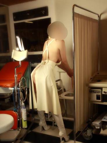 Online LATEX Domina LADY EVA KLINIK 35