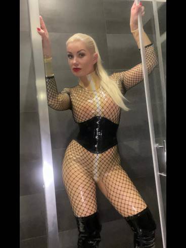 Victoria Violence-Verführerische Dominanz 4