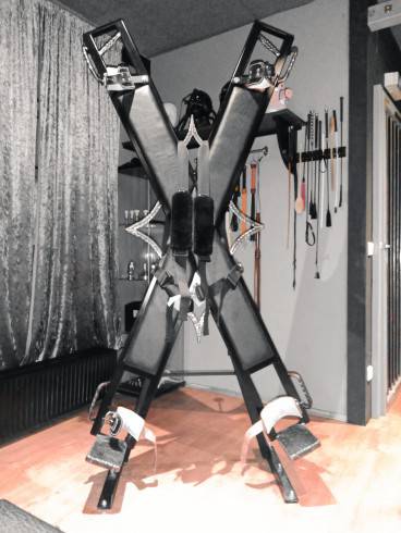 Lady Limentina verpasst Dir strenge Behandlung! 43
