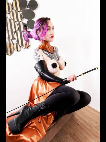 Lady Lynn - pervers-sadistisch-individuell 20