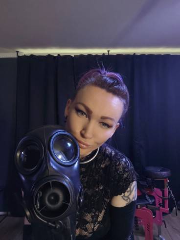 Lady Lynn - pervers-sadistisch-individuell 8