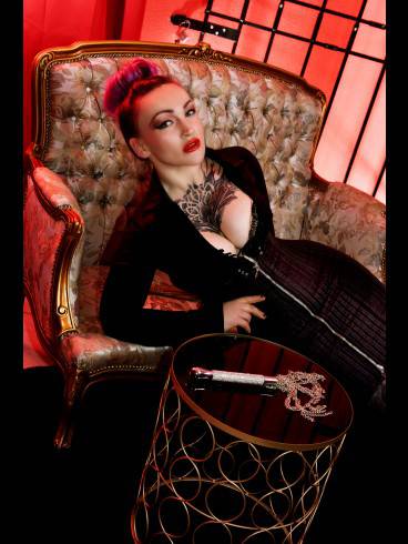 Lady Lynn - pervers-sadistisch-individuell 9