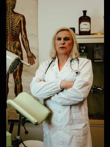 Frau Dr.Vera Schulz Fetischklinik Berlin 20
