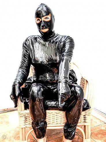 Madame Vera Königin tiefer Trance und dunkler Lust 37