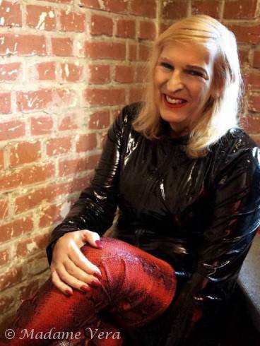 Madame Vera Königin tiefer Trance und dunkler Lust 9