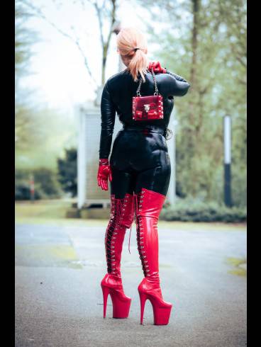 Domina Makeover 4