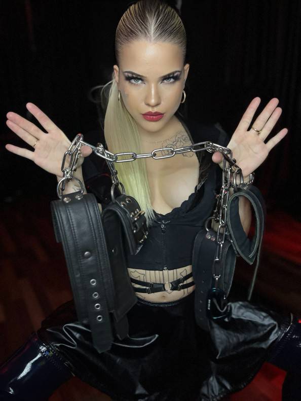 Teufelin Jenna in Berlin