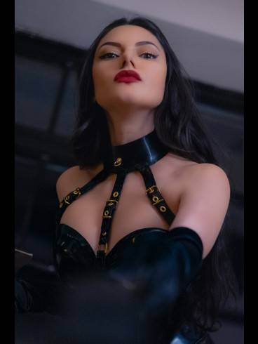 BRAZILIAN DOMINATRIX - MISS VIXEN NOIR 33