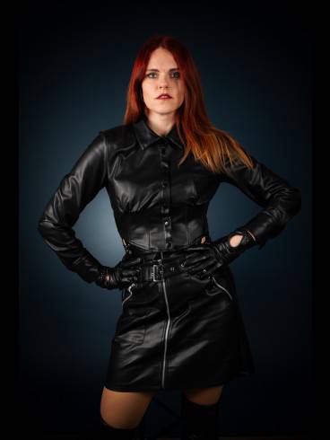 Goddess Julie - Dressden Prague 2